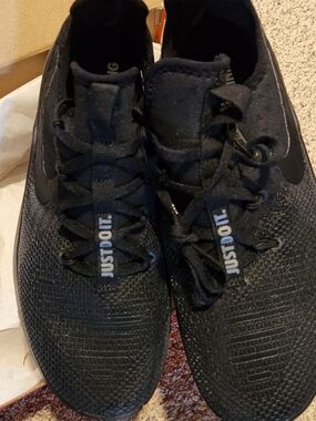 New Nike Black Knit training Shoes with 'JUST DO IT.' Lace Tags